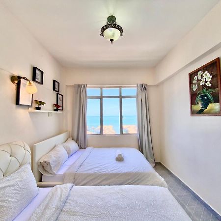 Maison Seaview Suites Port Dickson Ngoại thất bức ảnh