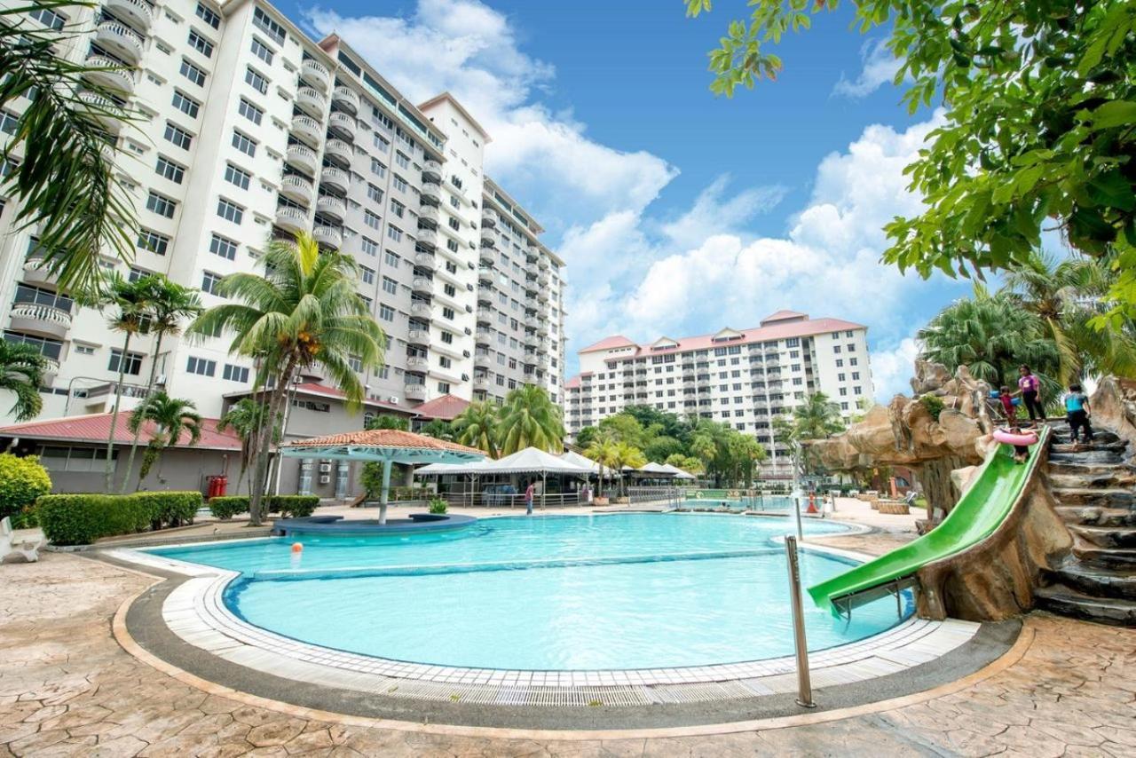 Maison Seaview Suites Port Dickson Ngoại thất bức ảnh