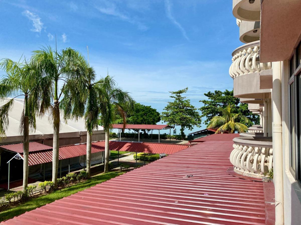 Maison Seaview Suites Port Dickson Ngoại thất bức ảnh