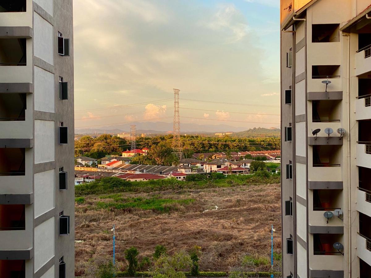 Maison Seaview Suites Port Dickson Ngoại thất bức ảnh