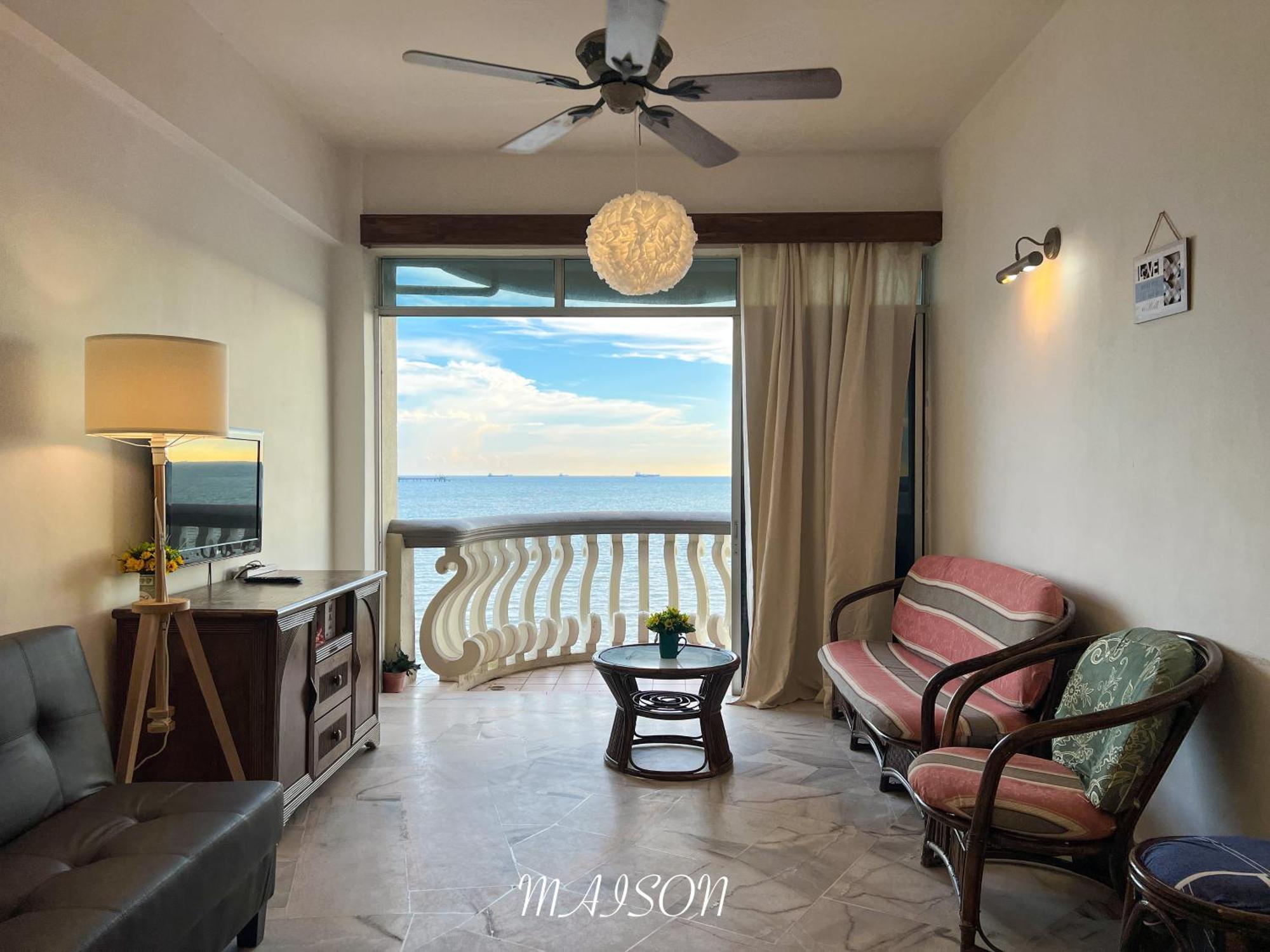 Maison Seaview Suites Port Dickson Ngoại thất bức ảnh