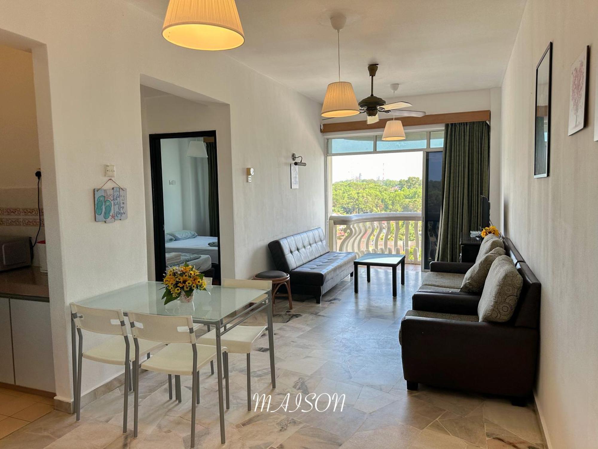 Maison Seaview Suites Port Dickson Ngoại thất bức ảnh