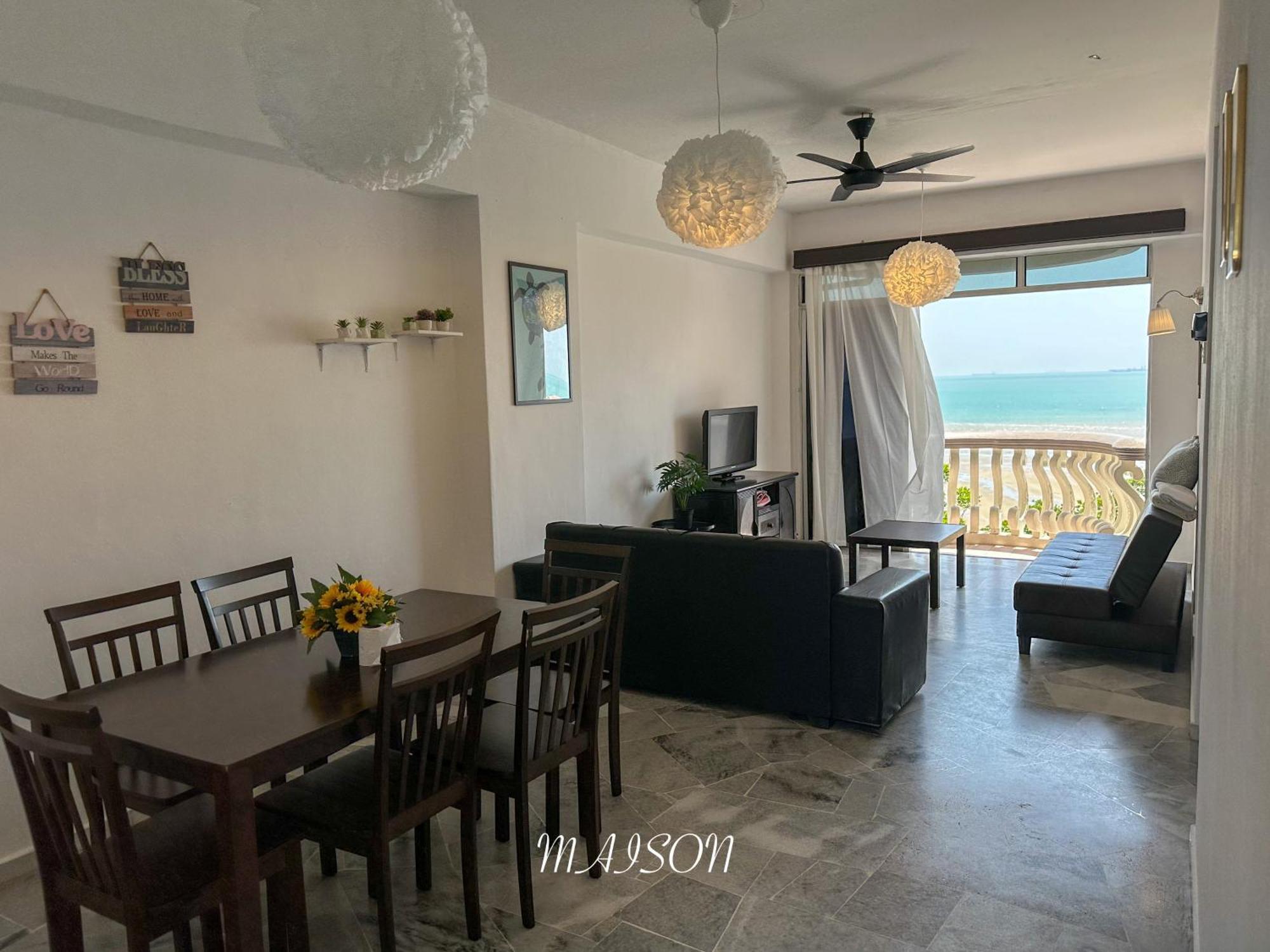Maison Seaview Suites Port Dickson Ngoại thất bức ảnh